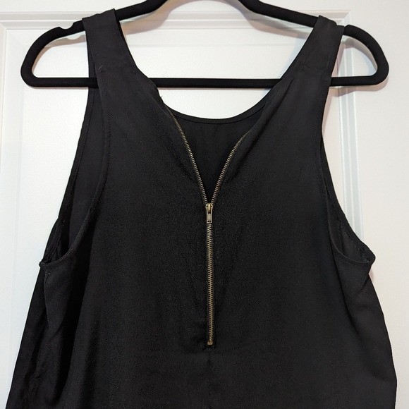 Elegant Black Tank Top - Picture 2 of 2